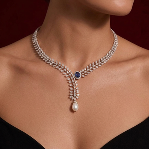 Collier de mariage classique pour femme en or blanc 18 carats avec perles fantaisie taille poire et taille marquise, diamants de laboratoire certifiés IGI - Product Image 1
