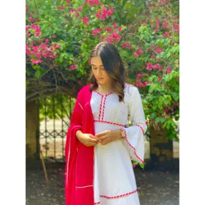 Traje de Rayón para Mujer, Diseño de Exportación India, Cuello en V, Bloques de Color, Estilo Indie Folk, Transpirable, Ecológico, con Decoración de Encaje - Product Image 5