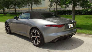 PARFAITEMENT UTILISÉ 2021 Ja-guar F-TYPE - Product Image 3