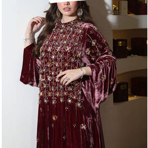 Robe Kaftan de Luxe en Velours Brodé pour Mariée, Abaya Bordeaux Ornée à la Main avec Imprimé Floral Perlé, Robe de Bal Maxi 100% Soie - Product Image 1