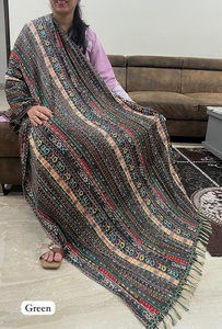 Dupatta imprimé léger avec des costumes de jhalar de bordure sur tous les types de vêtements ethniques - Product Image 3