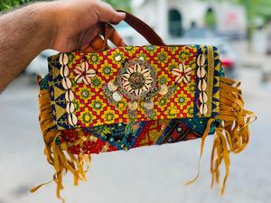 Bolso de mano indio de lujo Vintage Banjara, bolso de hombro de algodón para mujer, bordado hecho a mano, estilo elegante para mujer, compras nocturnas - Product Image 5