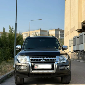 Mitsubishi Pajero 2019 R21กล่องเกียร์อัตโนมัติ, แบบแมนนวลตัวเลือกเต็มรูปแบบกล้องด้านหลังเรือควบคุมผ้า FWD - Product Image 1