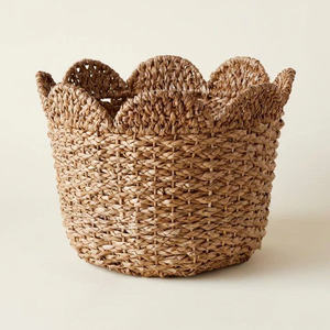 Vietnam Woven Hyacinth Scallop Decorative Basket Set OEM ODM Handmade Rustic <b>Storage</b> <b>Organizer</b> Artisan Home Decor Wholesale - Product Image 4