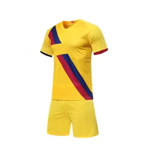 2023 ultima maglia da calcio di alta qualità set 100% poliestere Club Team Wear uniforme prezzo più basso uniforme da calcio