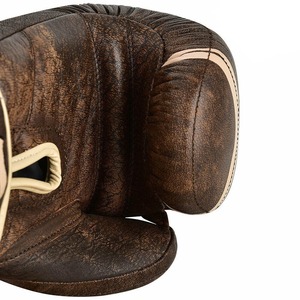 Gants de boxe en cuir de vachette personnalisés de qualité supérieure pour l'entraînement professionnel - Product Image 3