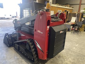 2026 DIGGER KING 790 T Minicargadora de orugas para limpieza de nieve con cucharón 4 en 1, motor diésel, bomba de engranajes y motor Yanmar de alta potencia - Product Image 5