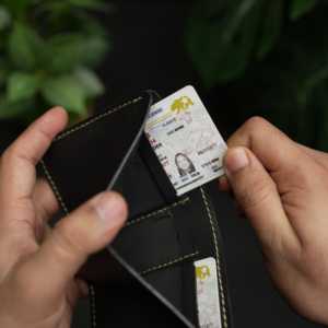 งานฝีมือหนัง WF หมายเลข กระเป๋าสตางค์แบบพับสองตอนทรงสลิม 86 สีดำ หนังฟอกฝาด รับประกัน 5 ปี สำหรับทุกเพศ - Product Image 5