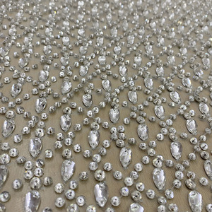 Tela de Lujo Silver Cascade 100% Poliéster con Bordado de Cristal y Técnica de Encaje Tejido, Transpirable y Elástica, Artículos en Stock - Product Image 1