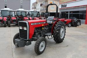 2x4 Tractores Agrícolas Usados Massey Ferguson MF 240 Can Plus en Venta - Product Image 4
