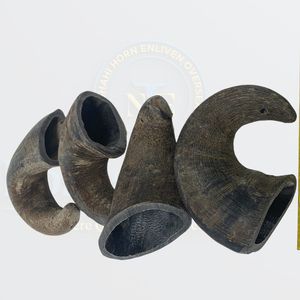 El cuerno de búfalo aprobado por veterinarios para masticar perros apoya la higiene dental y proporciona un impulso de proteína natural - Product Image 2