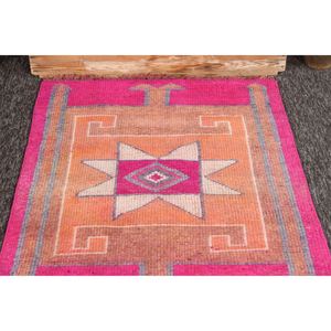 Tapis 3x11,5 pieds, tapis turc vintage, tapis géométrique rose - Product Image 2