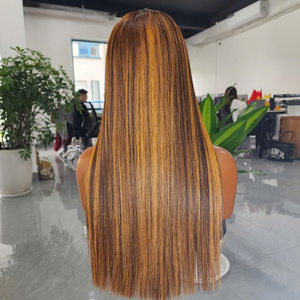 Peluca de Cabello Sintético al por Mayor, Color Piano Highlight P4-27, 5x5, Densidad 180%, Cabello Liso con Ondas Corporales, 100% Sintético - Product Image 2