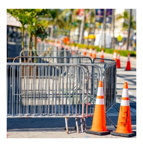Barricada de Acero Temporal para Control de Multitudes, Barreras de Control de Multitudes, Barricada Metálica Encajable - Product Image 1