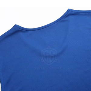 Ensemble de maillots de basket-ball pour hommes, uniformes d'entraînement respirants de grande taille avec vêtements d'équipe personnalisés - Product Image 3