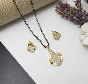 ชุดจี้ห้อยคออเนกประสงค์สำหรับผู้หญิงลูกปัดมาลาสีดำขนาด18นิ้วหรือโซ่มีสไตล์ใส่ได้ทุกวันและตามเทศกาลเครื่องประดับอินเดีย - Product Image 1