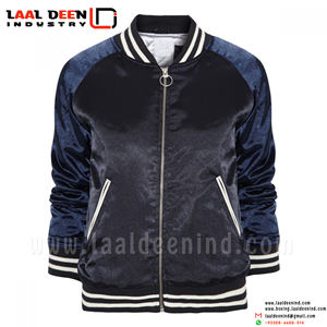 Chaqueta de cuello cuadrado con logotipo personalizado para hombre, chaqueta de cuero con manga personalizada, Oem, venta al por mayor - Product Image 4