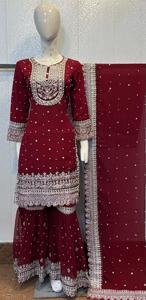 Vêtements d'hiver pour femmes de qualité supérieure en mousseline de soie brodée haut de gamme Salwar Kameez pour les fêtes - Product Image 2