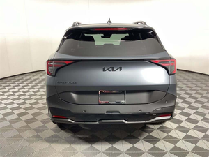 Hyundai Kona 2024 Gris Intenso, Híbrido X-Line AWD Automático R15, Asientos de Cuero Usados, Sistema de Navegación, Arranque Remoto, Llantas de Aleación, Calefacción - Product Image 3