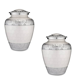 Urnes de crémation en métal fabriquées à la main personnalisées pour les cendres humaines Fournitures funéraires en vrac du fabricant indien - Product Image 2