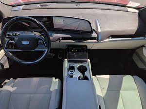 Cadillac Vistiq Sport Électrique AWD d'occasion propre 2026 - Product Image 5