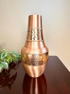 Botella de Cobre de Lujo con Tapa Hermética, Ideal para Oficina, Viajes, Yoga, Gimnasio y Beneficios del Bienestar Ayurvédico - Product Image 3