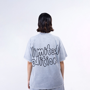 Ensemble t-shirt et short délavés à l'acide de grande taille et respirants de couleur grise fabriqués au Pakistan T-shirt et short délavés à l'acide à faible quantité minimale de commande pour femmes chaudes - Product Image 5