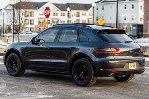 Porsche Macan Turbo 2017, 4 cylindres, transmission intégrale - Product Image 2
