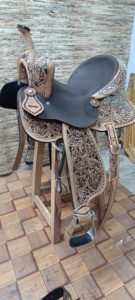 Selle de Cheval Western Anglaise de Course en Cuir Véritable Haut de Gamme, Faite à la Main, Confortable et Durable, avec Détails en Bois et Plastique – Vente en Gros - Product Image 6