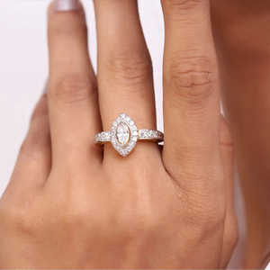 Bague sophistiquée en or jaune 18 carats avec diamant en forme de cœur et de fleurs fantaisie pour femmes, cadeau de fiançailles, de mariage, d'anniversaire, bijoux - Product Image 2