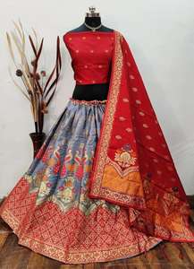 Último diseñador Heavy Pure Banarasi Silk Lehenga Choli por Fab Zone - Product Image 5