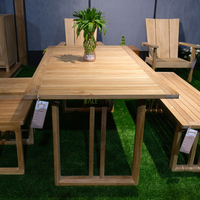 Table à manger carrée en bois massif, design moderne et minimaliste, écologique et durable, idéale pour les hôtels - Vente flash