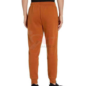 กางเกงวอร์มผู้ชาย แบรนด์ Trainer Pick ผลิตจากผ้าเนื้อนุ่ม ระบายอากาศได้ดี เหมาะสำหรับการวิ่ง ออกกำลังกาย และสวมใส่ในชีวิตประจำวัน - Product Image 3