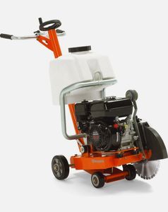 Sierra de piso autopropulsada de alta gama de 14 HP FS 309 diseñada para cortar hormigón y asfalto con garantía - Product Image 3