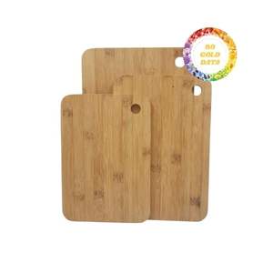 Tablero de cocina de bambú respetuoso con el medio ambiente adecuado para mercados de ultramar diseñado con fuerza y uso práctico - Product Image 4