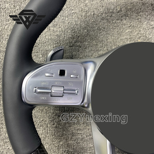 Volant en fibre de carbone personnalisé avec étiquette métallique adapté à <span class=keywords><strong>Mercedes</strong></span> <span class=keywords><strong>AMG</strong></span> C63 GT C43 C63 W221 S63 W205 W204 W213 - Product Image 2