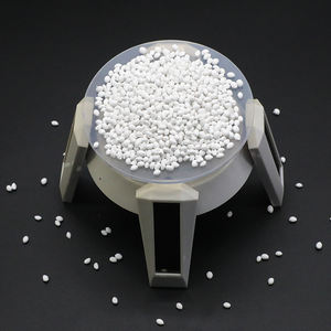 PE blanco <span class=keywords><strong>lechoso</strong></span> color masterbatch <span class=keywords><strong>flujo</strong></span> de fusión de índice (IFM) masterbatch 100% slip - Product Image 1
