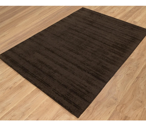 Le tapis Gabbeh brun chocolat riche en laine traditionnelle avec un motif nomade ajoute une texture chaude à tout espace de votre maison - Product Image 4