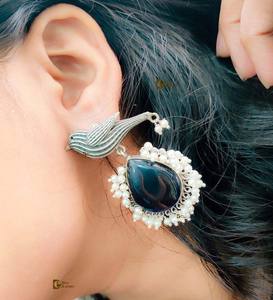 Pendientes de plata Réplicaa, pendientes elegantes de pájaro, pendientes elegantes con ropa para niñas, ropa de fiesta Cascul - Product Image 1