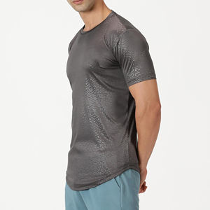 Haut d'entraînement de gymnastique respirant en polyester 100% pour hommes, t-shirt décontracté à col en O et anti-rides avec fonctionnalité légère 2025 - Product Image 4