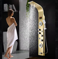 Colonne de douche moderne en acier inoxydable doré brossé avec jets de massage corporel effet pluie et cascade, douchette à main et bec de baignoire pour salle de bain d'hôtel