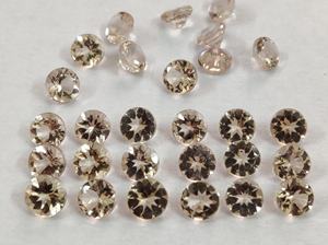 มอร์แกไนต์สีพีชธรรมชาติ ทรงกลม 4 มม. มีเหลี่ยมเพชรพลอย คุณภาพดีเยี่ยม - มอร์แกไนต์หลวม - Product Image 2