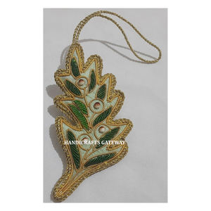 Fabricante indio de diseño único, lujosos adornos navideños, bordado Zari pulido a mano para regalos de decoración de eventos - Product Image 1