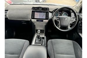 Voiture d'occasion de qualité à prix abordable, Toyota Land Cruiser 2020, conduite à droite - Product Image 2