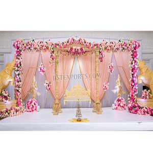 Columpio de madera de estilo deslumbrante para escenarios de boda Impresionante Columpio de Pilar Avni para decoración de boda Gujarati Maharani Swing DE BODA EE. UU. - Product Image 1