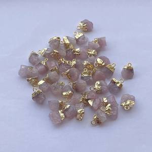 Colgante de conector de piedra en bruto de cuarzo rosa natural en plata de ley 925 galvanoplastia de oro piedras preciosas en bruto joyería tendencia ahora - Product Image 1