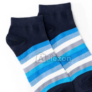 Venta al por mayor mejor proveedor personalizado OEM diseño hombres calcetines casuales/ligeros hombres calcetines de algodón para la venta en línea - Product Image 3