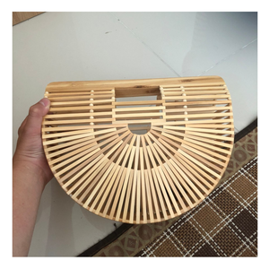 Bolsa de bambú diseñada con bolsa de bambú 100% Material natural de alta calidad perfecto para vacaciones de verano Moda y accesorios de playa - Product Image 5