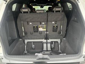 TOYOTA SIENNA PLATINUM NEUVE 7 PASSAGERS 4 CYLINDRES 5.5L 1KM 18 PLACES DIESEL TRANSMISSION AUTOMATIQUE - Product Image 4