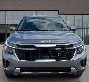 Kia Seltos EX AWD 2025, version intermédiaire de luxe du SUV compact repensé - Product Image 1